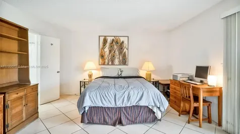 3087 Newport S Deerfield Beach FL 33442
