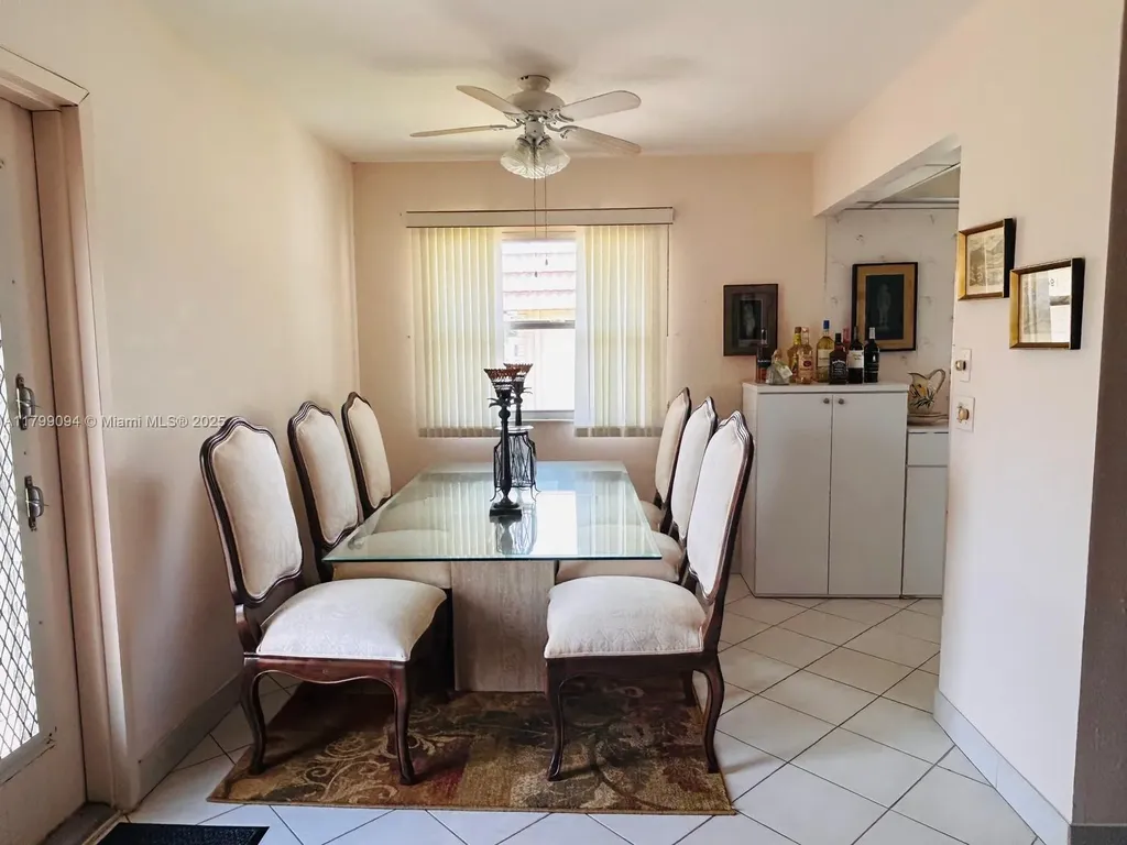 92 Saxony B Delray Beach FL 33446
