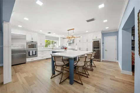 725 Vilabella Avenue Coral Gables FL 33146