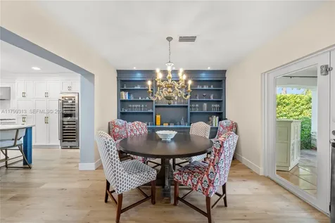 725 Vilabella Avenue Coral Gables FL 33146