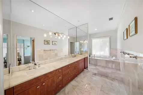 725 Vilabella Avenue Coral Gables FL 33146