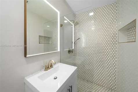725 Vilabella Avenue Coral Gables FL 33146