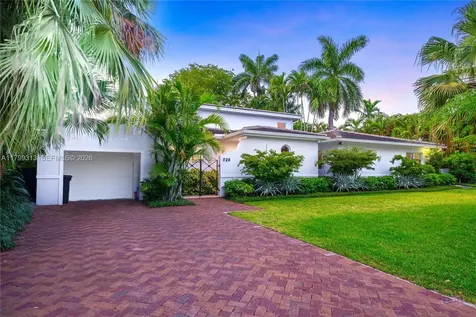 725 Vilabella Avenue Coral Gables FL 33146