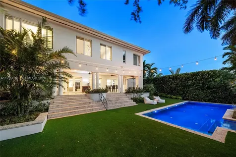 725 Vilabella Avenue Coral Gables FL 33146