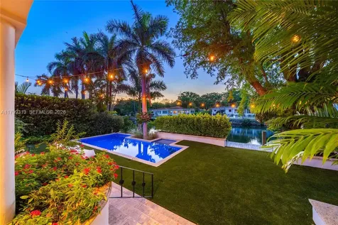 725 Vilabella Avenue Coral Gables FL 33146