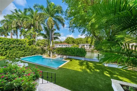 725 Vilabella Avenue Coral Gables FL 33146