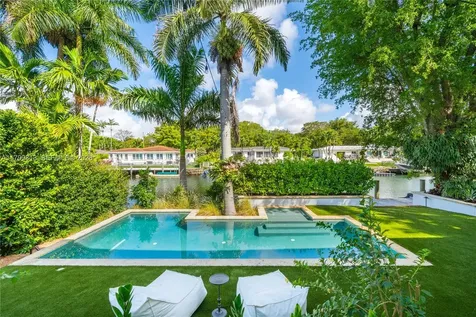 725 Vilabella Avenue Coral Gables FL 33146