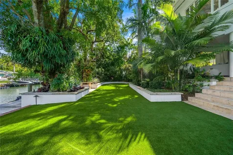 725 Vilabella Avenue Coral Gables FL 33146