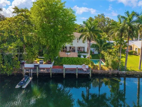 725 Vilabella Avenue Coral Gables FL 33146
