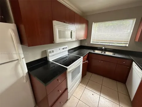 4920 NW 11th Street Lauderhill FL 33313