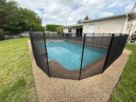 4920 NW 11th Street Lauderhill FL 33313