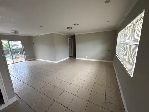 4920 NW 11th Street Lauderhill FL 33313