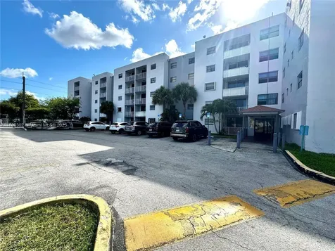8145 NW 7th Street Miami FL 33126