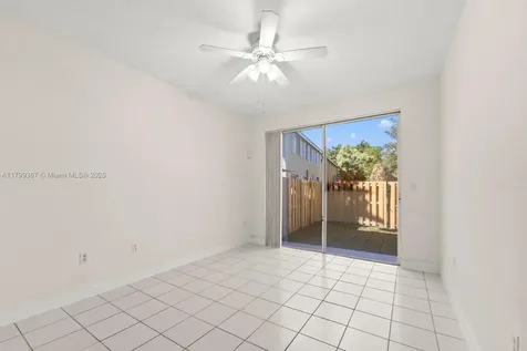 2523 SE 14th Court Homestead FL 33035
