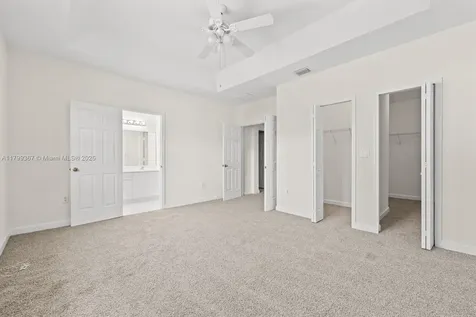 2523 SE 14th Court Homestead FL 33035