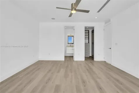 10755 SW 52nd Terrace Miami FL 33165