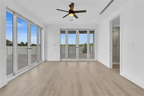 10755 SW 52nd Terrace Miami FL 33165