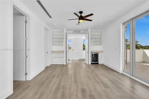 10755 SW 52nd Terrace Miami FL 33165