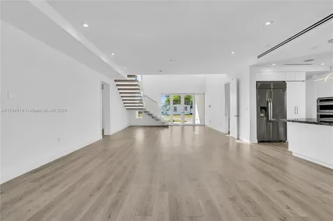 10755 SW 52nd Terrace Miami FL 33165