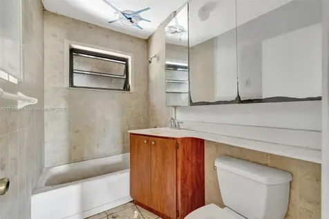613 SW 6th Street Hallandale Beach FL 33009