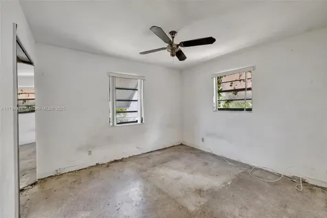 613 SW 6th Street Hallandale Beach FL 33009