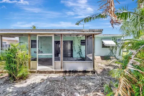 613 SW 6th Street Hallandale Beach FL 33009