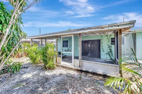 613 SW 6th Street Hallandale Beach FL 33009
