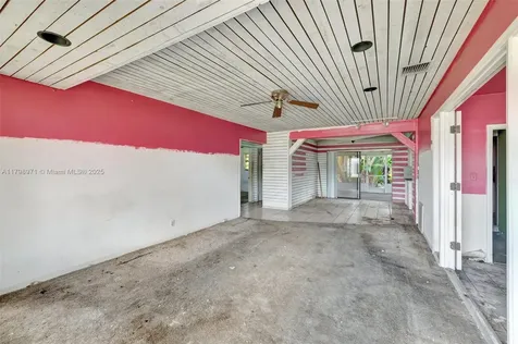 613 SW 6th Street Hallandale Beach FL 33009