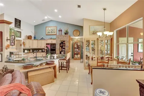 95 E Westwood Circle E West Palm Beach FL 33411