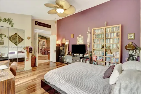 95 E Westwood Circle E West Palm Beach FL 33411