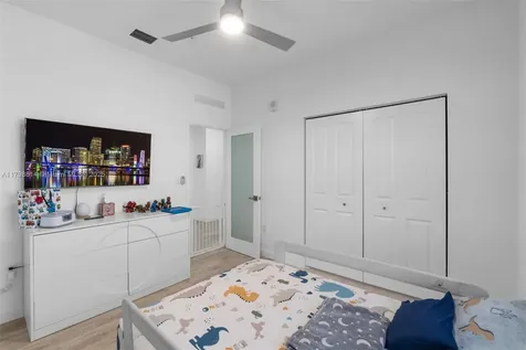 15540 SW 136th Street Miami FL 33196