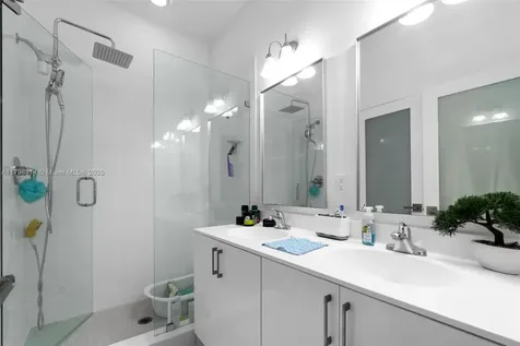 15540 SW 136th Street Miami FL 33196