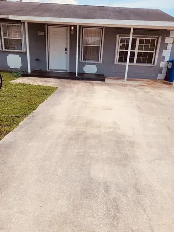 8130 SW 7th Court North Lauderdale FL 33068