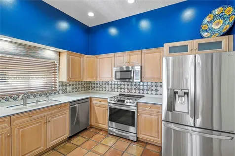 5425 NW 86th Terrace Coral Springs FL 33067