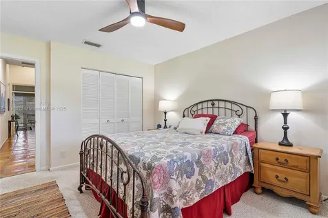 5425 NW 86th Terrace Coral Springs FL 33067