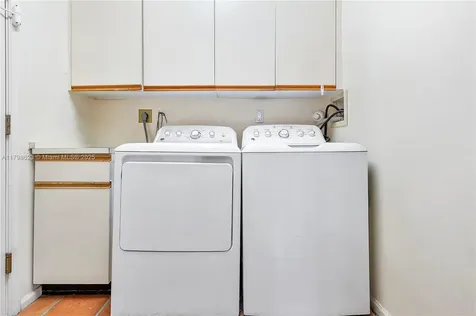 5425 NW 86th Terrace Coral Springs FL 33067
