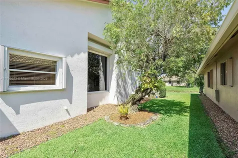 5425 NW 86th Terrace Coral Springs FL 33067