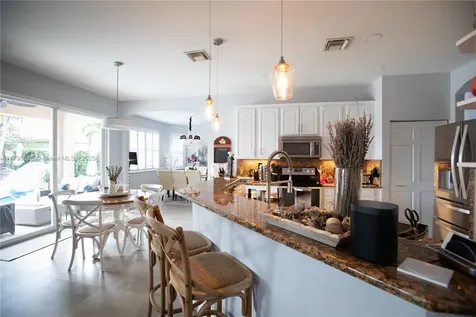 4450 Laurel Place Weston FL 33332