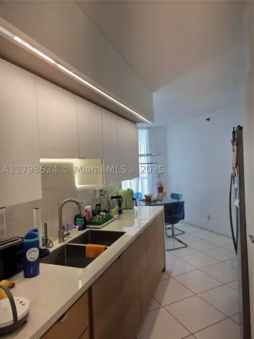 16425 Collins Avenue Sunny Isles Beach FL 33160