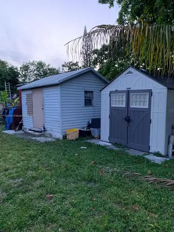 1253 NW 44th Street Miami FL 33142