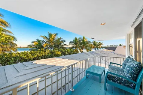 7305 Belle Meade Island Drive Miami FL 33138