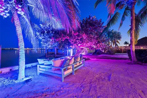 7305 Belle Meade Island Drive Miami FL 33138