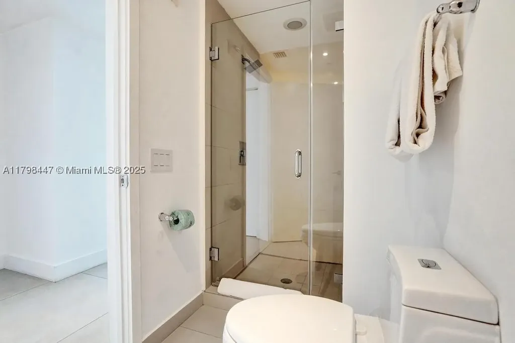 4111 S Ocean Drive Hollywood FL 33019