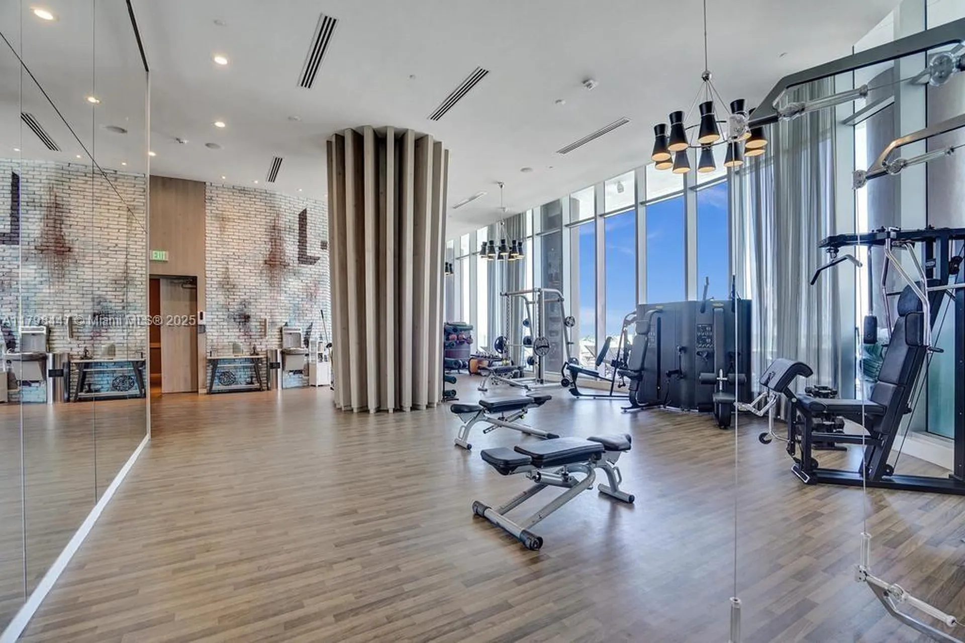 4111 S Ocean Drive Hollywood FL 33019