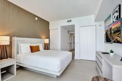 4111 S Ocean Drive Hollywood FL 33019