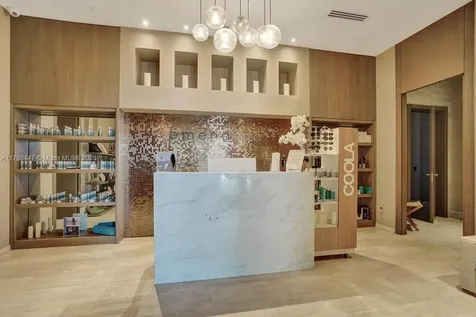 4111 S Ocean Drive Hollywood FL 33019
