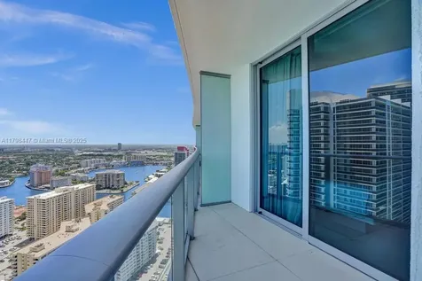 4111 S Ocean Drive Hollywood FL 33019