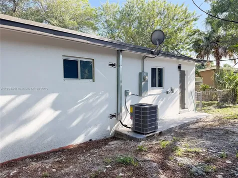 3631 NW 4th Street Lauderhill FL 33311