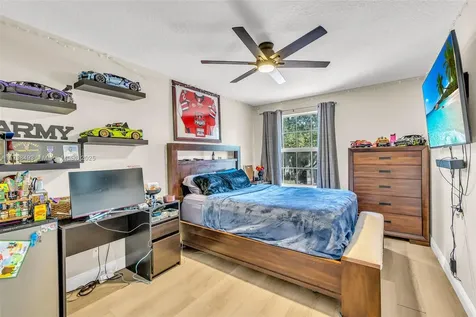 11919 NW 47th Street Coral Springs FL 33076