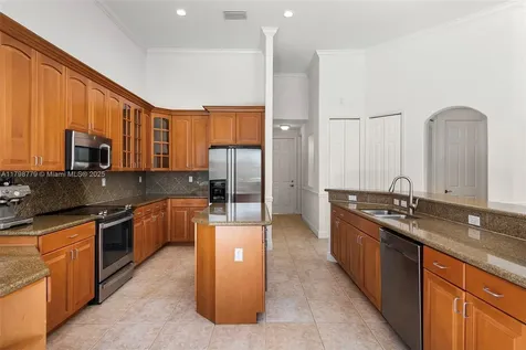 8268 SW 172nd Terrace Palmetto Bay FL 33157